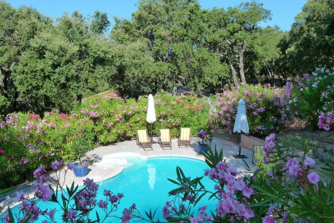 Le Bastidon Saint-Michel Bed and Breakfast Sainte-Maxime Exteriör bild
