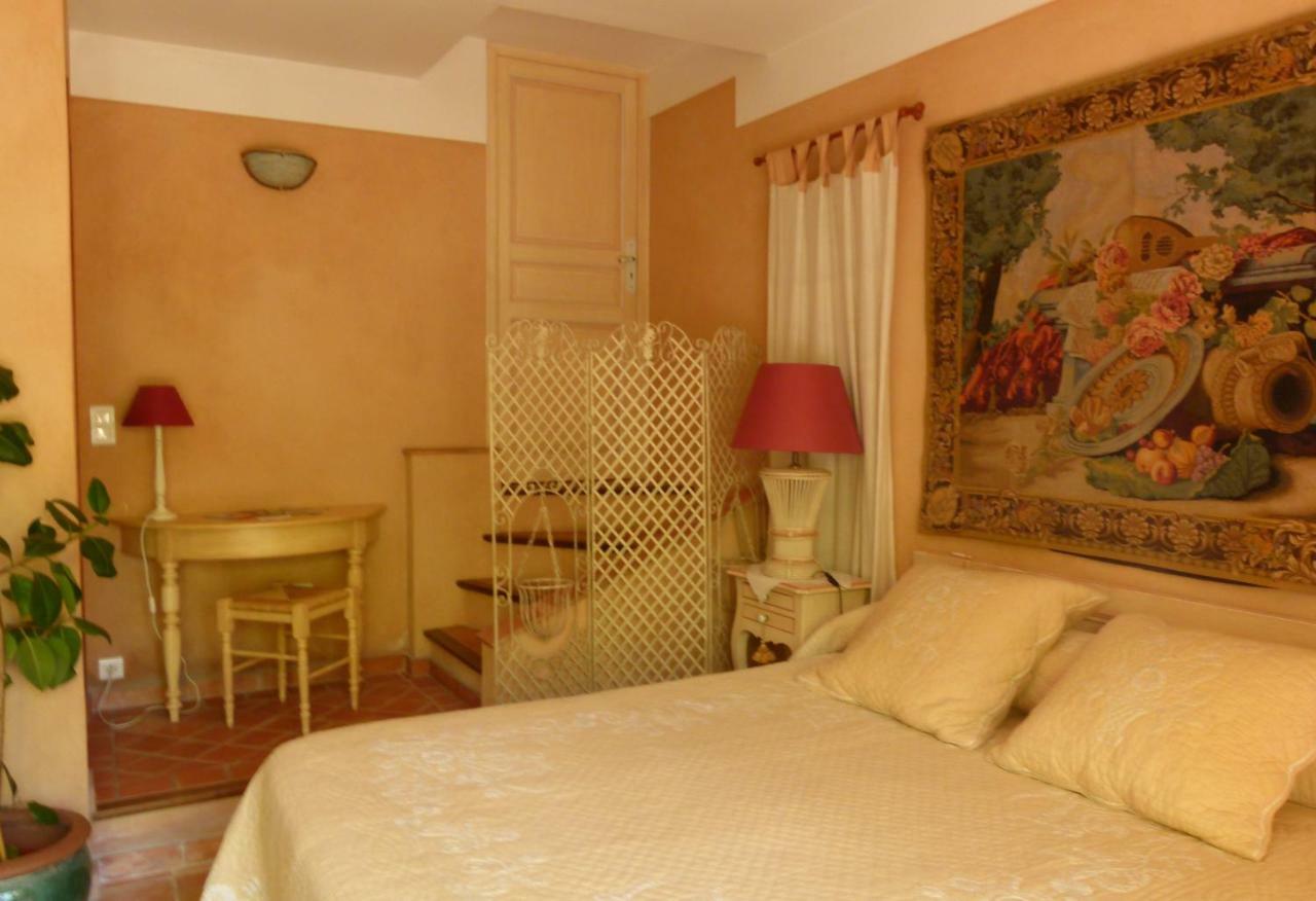 Le Bastidon Saint-Michel Bed and Breakfast Sainte-Maxime Exteriör bild