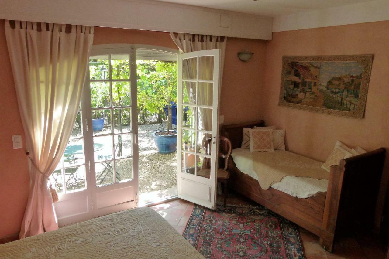 Le Bastidon Saint-Michel Bed and Breakfast Sainte-Maxime Exteriör bild